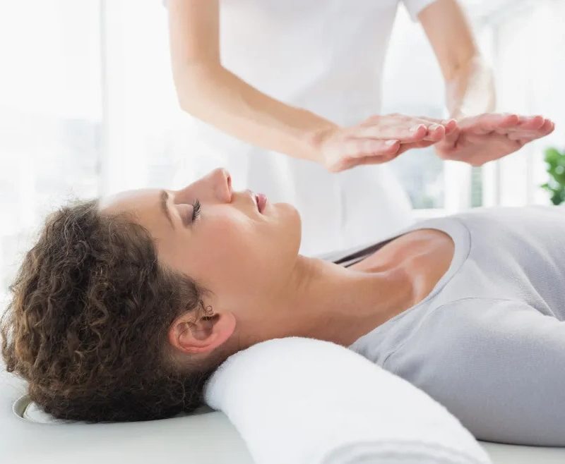 Reiki Healing for High-Achieving Women Experiencing Burnout