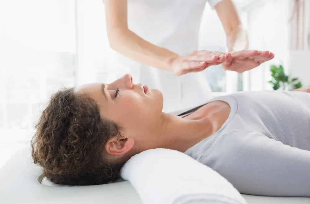 Reiki Healing for High-Achieving Women Experiencing Burnout